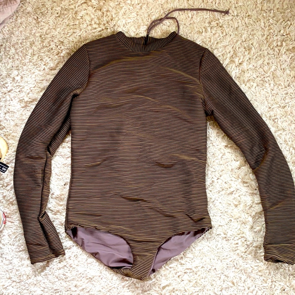 Women’s Long Sleeve Zip Up in Chocolate Color